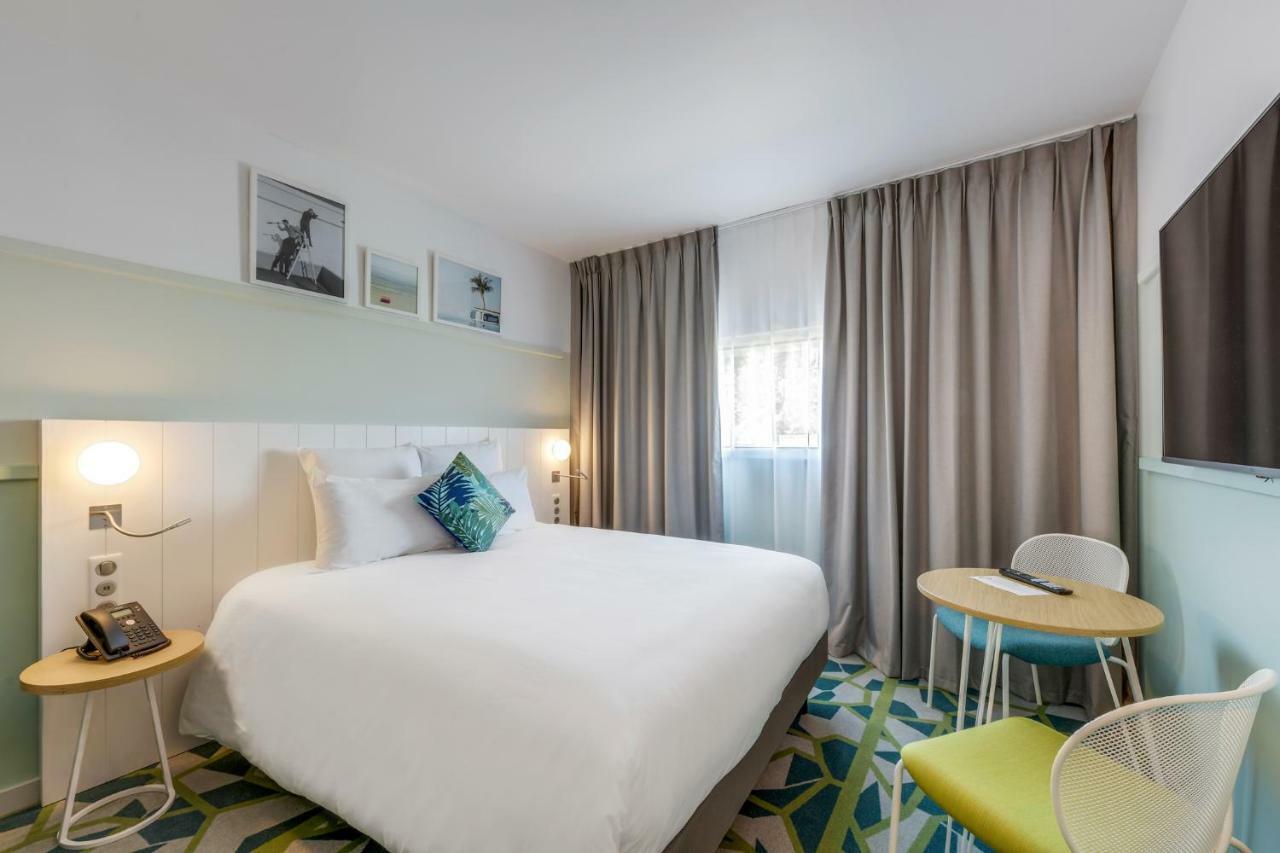 Mercure Paris Airport 4*