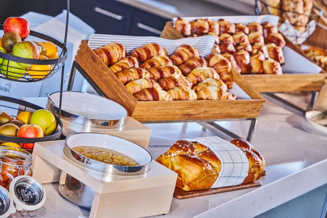Mercure Paris Airport 4*