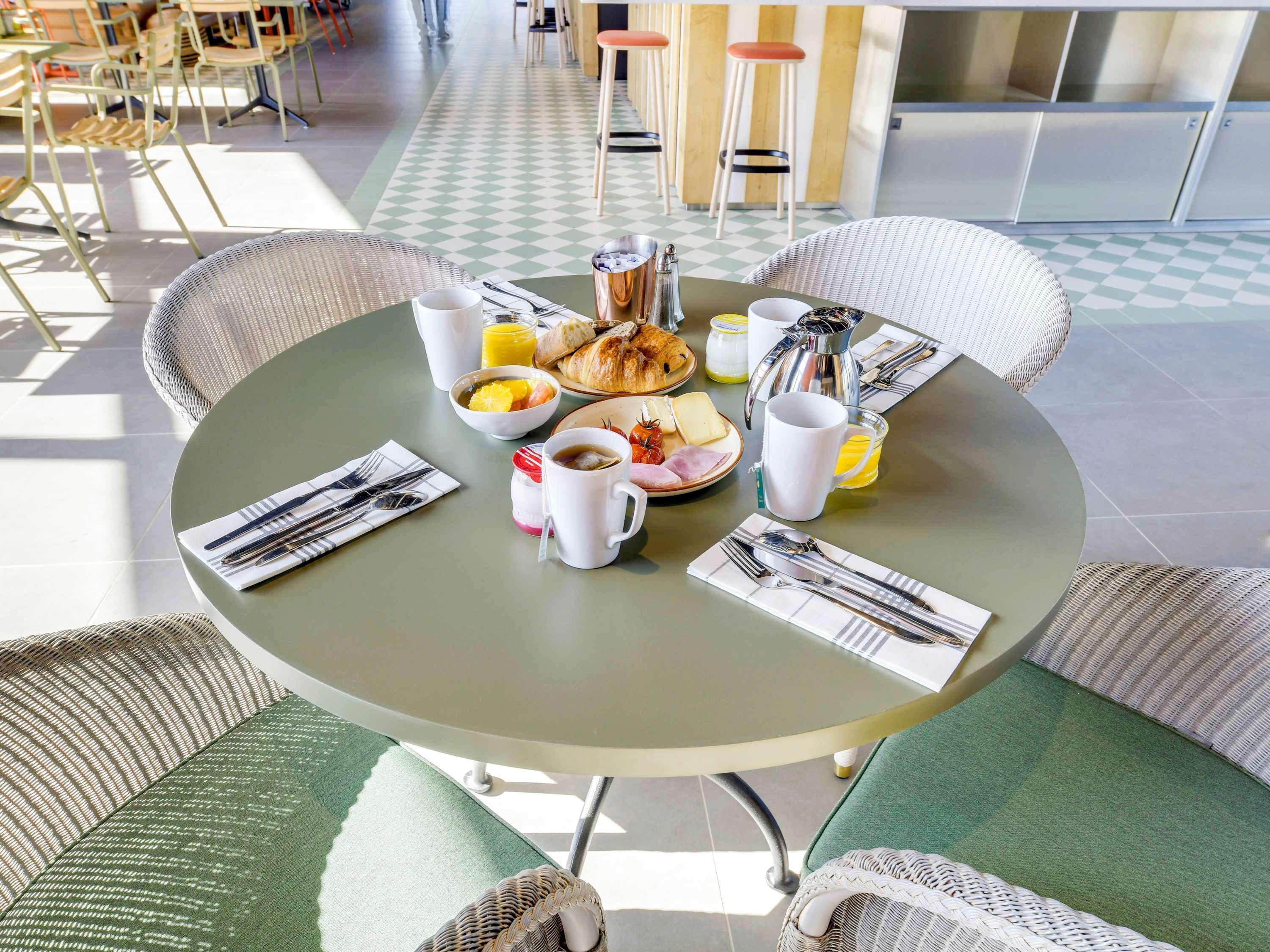 Hotel Mercure Paris Airport 4*