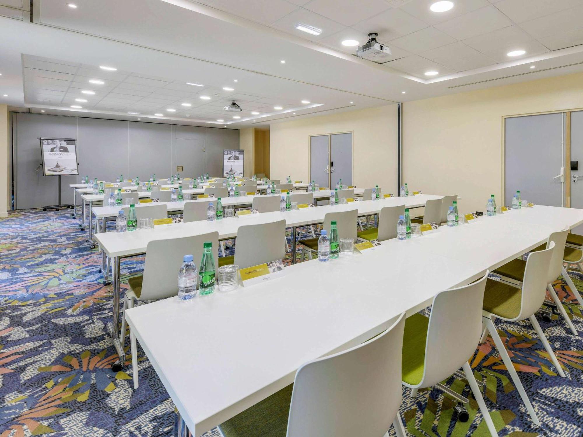 Hotel Mercure Paris Airport 4*